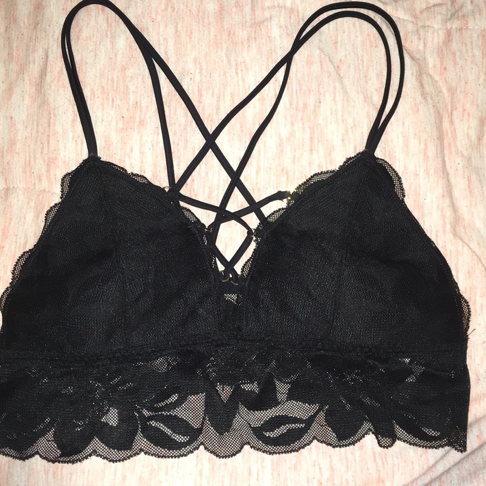 PINK by Victoria’s Secret lightly lined bra